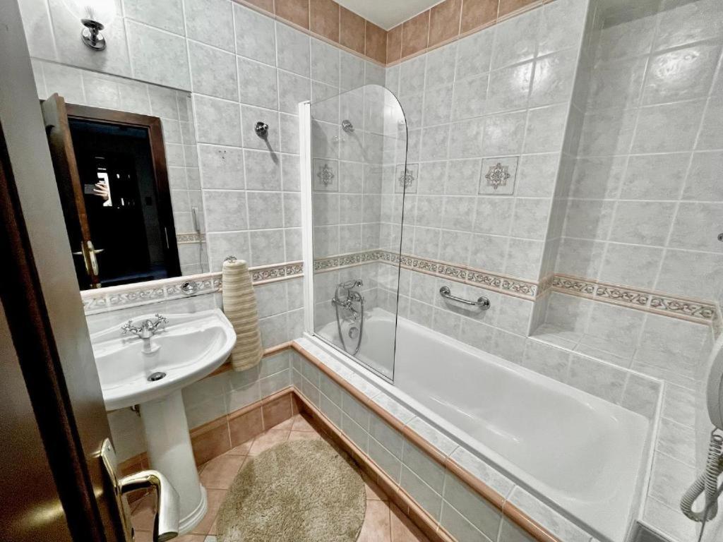 Palace Inn Jíloviště Екстериор снимка
