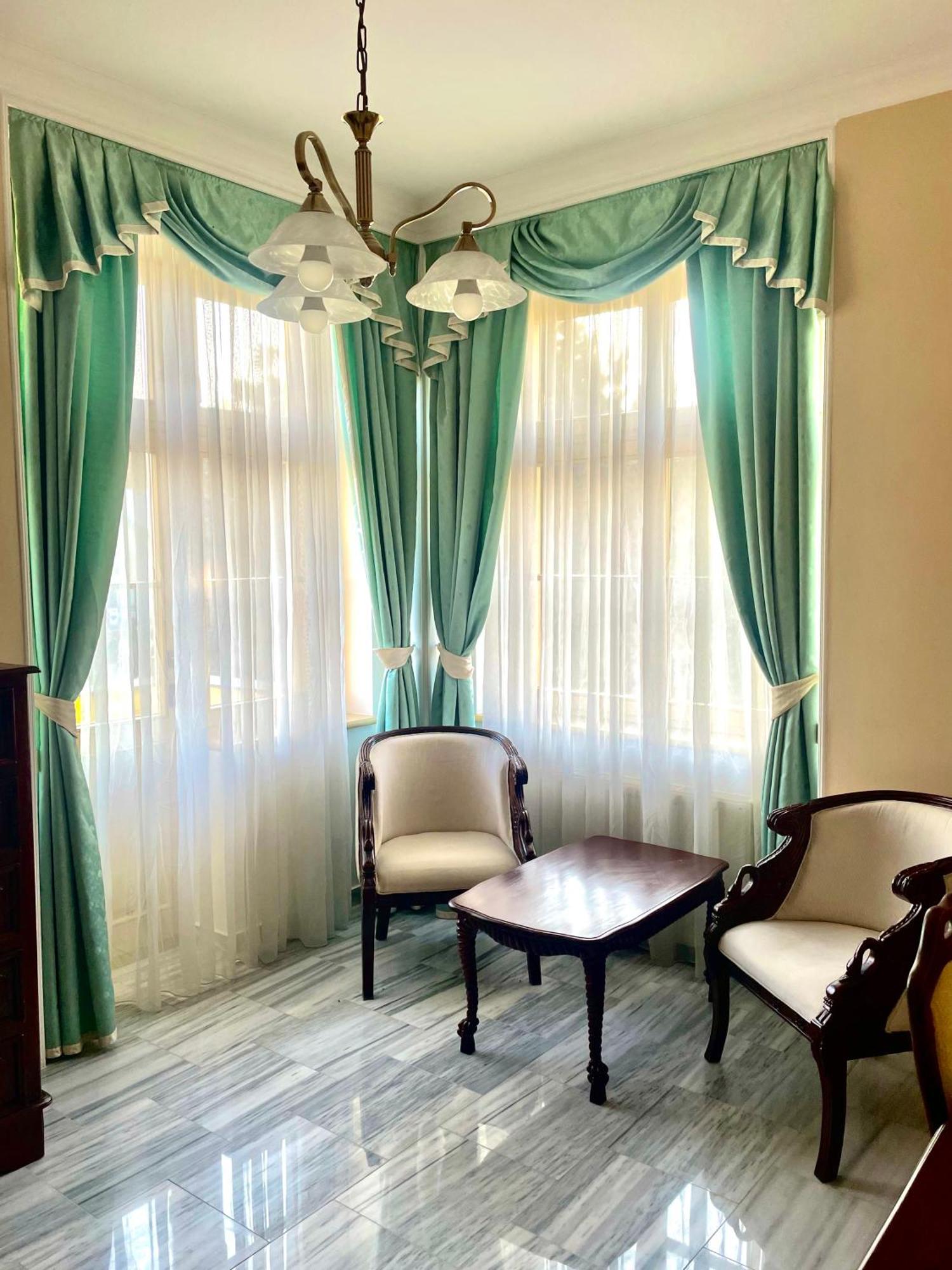 Palace Inn Jíloviště Екстериор снимка